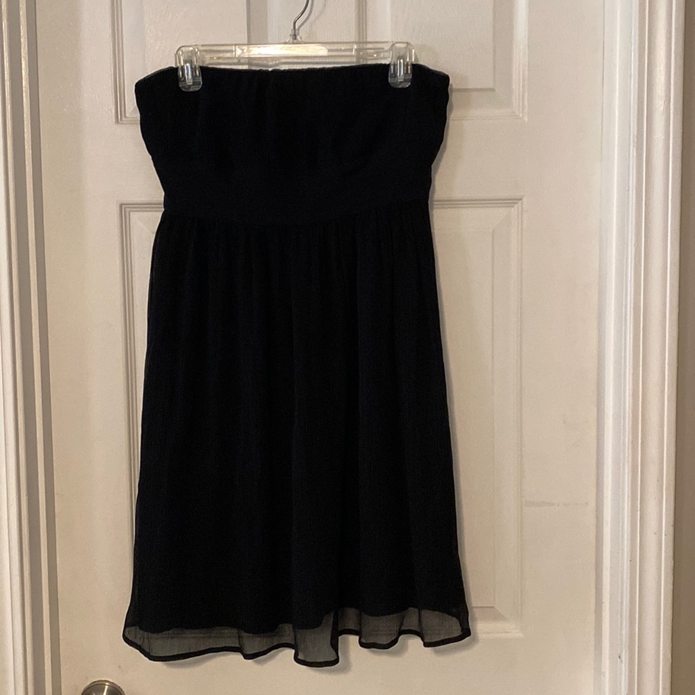 J crew strapless cocktail dress. So pretty! Perfect for date night.